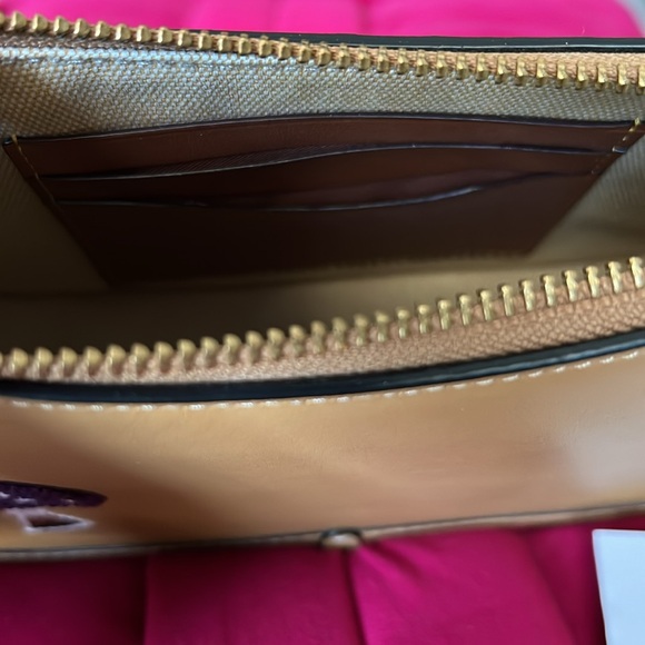 Coach Swinger Bag-NWOT - Picture 13 of 16